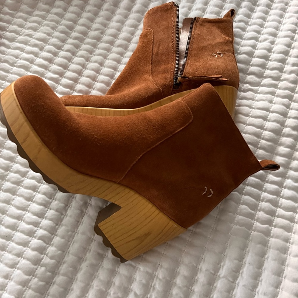 Dr. Scholl’s Block Heel Ankle Boot. Suede/Leather. Worn twice. Bought for $150
